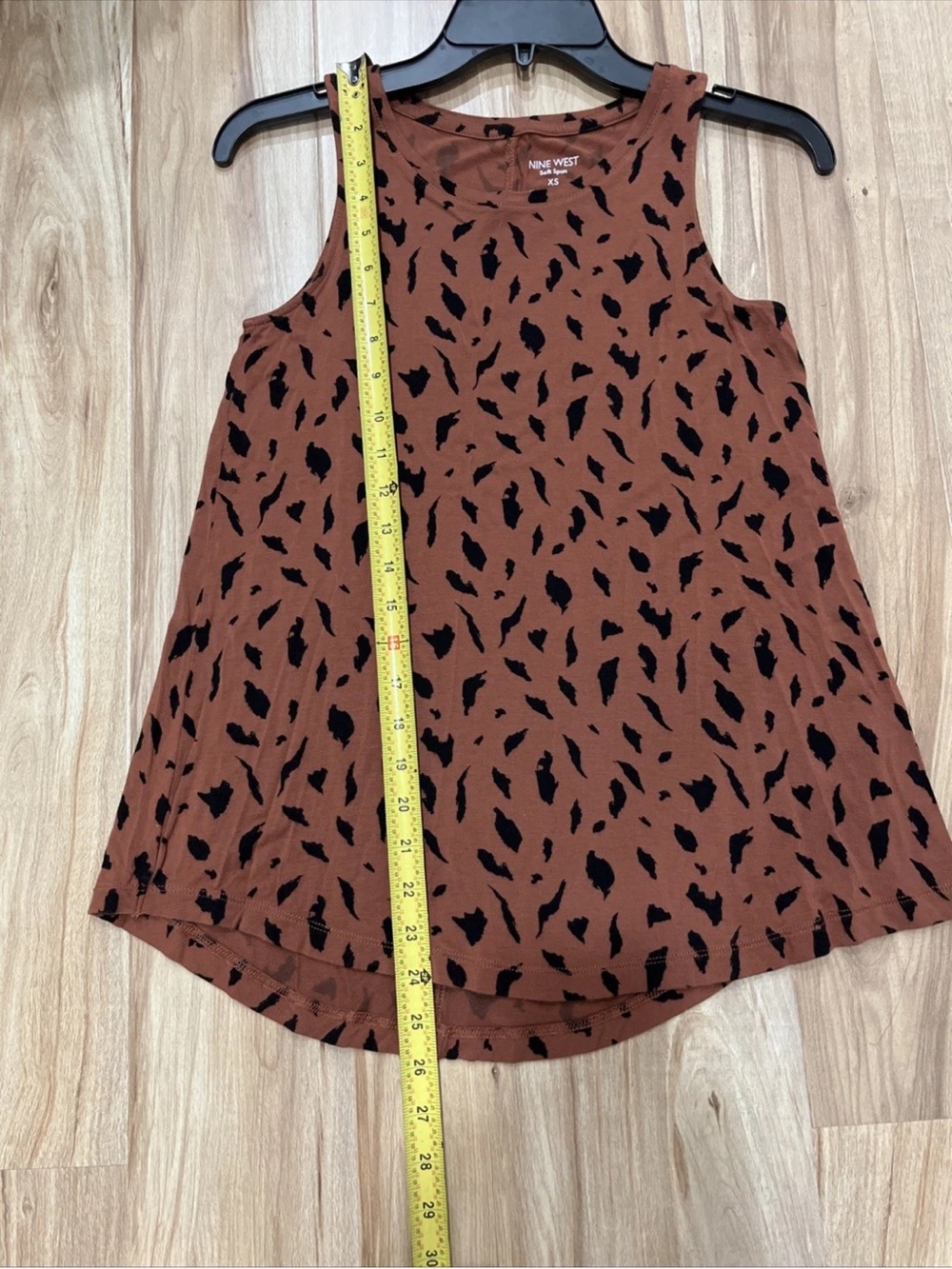 Nine West Brown Tank Top with Black Abstract Print - Picture 9 of 9